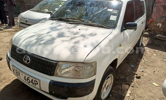 Nunua Ilio tumika Toyota Probox Nyeupe Gari ndani ya Nairobi nchini Nairobi