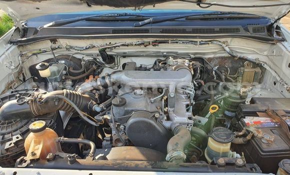 Buy Used Toyota Hilux White Car in Nairobi in Nairobi Buy Used Toyota Hilux White Car in Nairobi in Nairobi