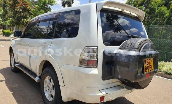Buy Used Mitsubishi Pajero White Car in Nairobi in Nairobi Buy Used Mitsubishi Pajero White Car in Nairobi in Nairobi