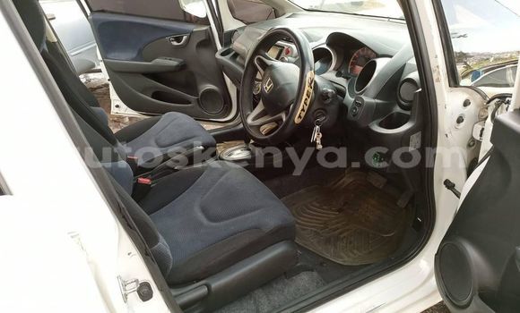 Buy Used Honda Fit White Car in Nairobi in Nairobi Buy Used Honda Fit White Car in Nairobi in Nairobi