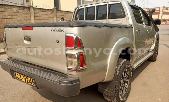 Buy Used Toyota Hilux Beige Car in Nairobi in Nairobi Buy Used Toyota Hilux Beige Car in Nairobi in Nairobi