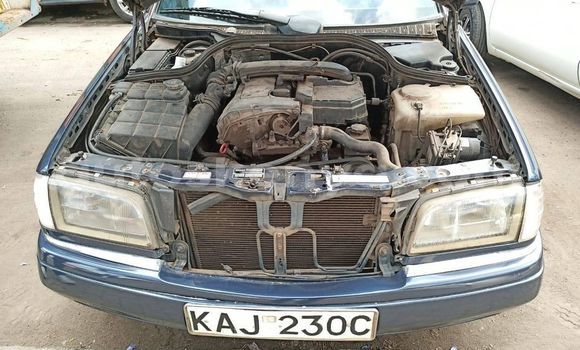 Buy Used Mercedes-Benz C-Classe Blue Car in Nairobi in Nairobi Buy Used Mercedes-Benz C-Classe Blue Car in Nairobi in Nairobi
