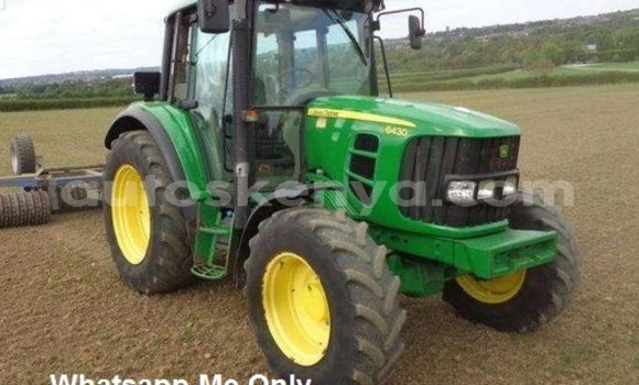 Oofamaa Toyota Fortuner Green Makiinaa iti Nairobi keessatti Nairobi keessatti Oofamaa Toyota Fortuner Green Makiinaa iti Nairobi keessatti Nairobi keessatti