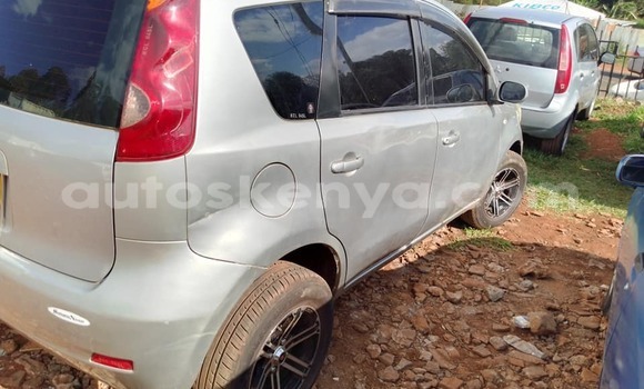 Oofamaa Nissan Note Silver Makiinaa iti Kiambu keessatti Central Kenya keessatti Oofamaa Nissan Note Silver Makiinaa iti Kiambu keessatti Central Kenya keessatti