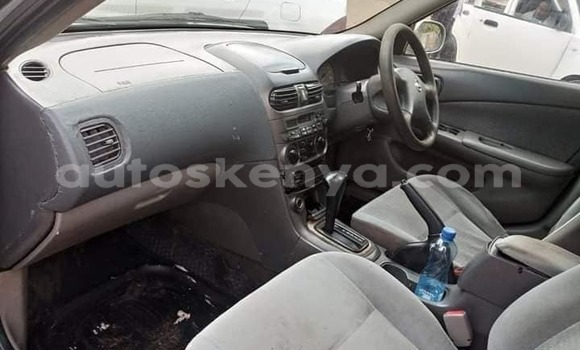 Oofamaa Nissan Sunny Silver Makiinaa iti Kiambu keessatti Central Kenya keessatti Oofamaa Nissan Sunny Silver Makiinaa iti Kiambu keessatti Central Kenya keessatti