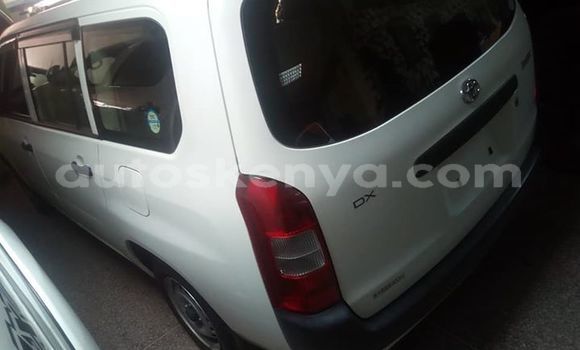 Oofamaa Toyota Probox White Makiinaa iti Mombasa keessatti Coastal Kenya keessatti Oofamaa Toyota Probox White Makiinaa iti Mombasa keessatti Coastal Kenya keessatti