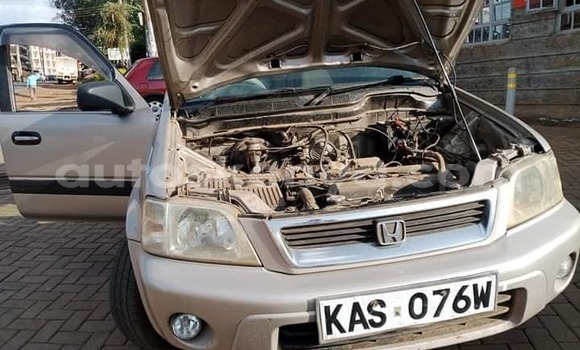 Oofamaa Honda CR–V Silver Makiinaa iti Kiambu keessatti Central Kenya keessatti Oofamaa Honda CR–V Silver Makiinaa iti Kiambu keessatti Central Kenya keessatti
