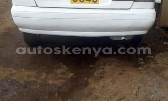 Oofamaa Nissan Sunny White Makiinaa iti Kiambu keessatti Central Kenya keessatti Oofamaa Nissan Sunny White Makiinaa iti Kiambu keessatti Central Kenya keessatti