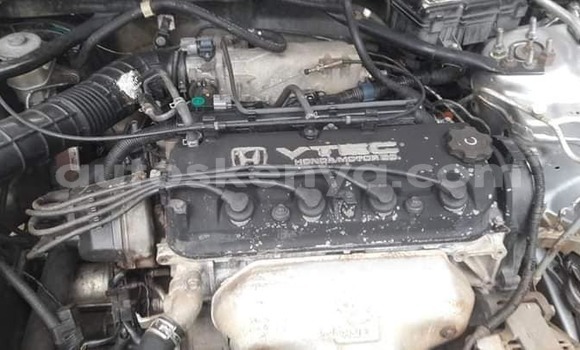 Oofamaa Honda Accord Silver Makiinaa iti Kiambu keessatti Central Kenya keessatti Oofamaa Honda Accord Silver Makiinaa iti Kiambu keessatti Central Kenya keessatti