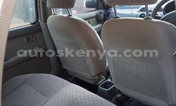 Nunua Ilio tumika Nissan March Beige Gari ndani ya Nairobi nchini Nairobi Nunua Ilio tumika Nissan March Beige Gari ndani ya Nairobi nchini Nairobi