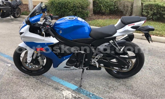 Oofamaa Suzuki 750 Blue Doqdoqqee iti Nairobi keessatti Nairobi keessatti Oofamaa Suzuki 750 Blue Doqdoqqee iti Nairobi keessatti Nairobi keessatti