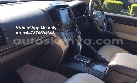 Buy Used Toyota Land Cruiser White Car in Nairobi in Nairobi Buy Used Toyota Land Cruiser White Car in Nairobi in Nairobi