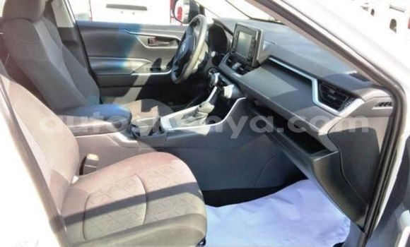 Buy Used Toyota RAV4 White Car in Nairobi in Nairobi Buy Used Toyota RAV4 White Car in Nairobi in Nairobi