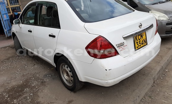 Nunua Ilio tumika Nissan Latio Nyeupe Gari ndani ya Nairobi nchini Nairobi Nunua Ilio tumika Nissan Latio Nyeupe Gari ndani ya Nairobi nchini Nairobi