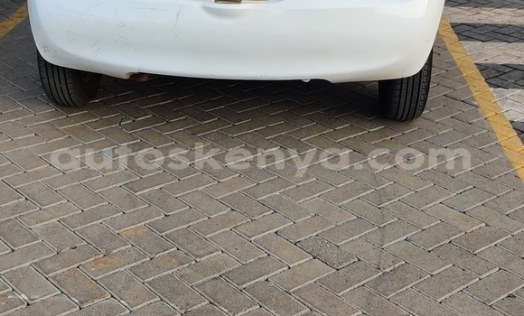 Nunua Ilio tumika Nissan March Nyeupe Gari ndani ya Nairobi nchini Nairobi Nunua Ilio tumika Nissan March Nyeupe Gari ndani ya Nairobi nchini Nairobi
