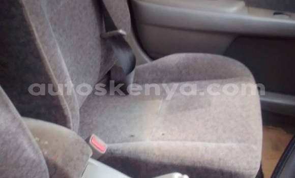 Oofamaa Toyota Sprinter Beige Makiinaa iti Nairobi keessatti Nairobi keessatti