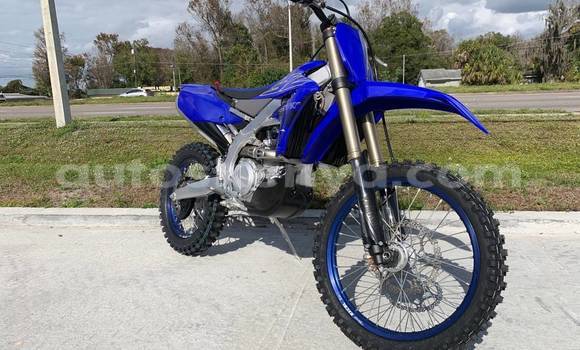 Haaraa Yamada Yexiang Red Doqdoqqee iti Karuri keessatti Nairobi keessatti