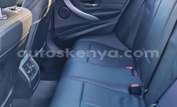 Nunua Ilio tumika BMW 3–Series Bluu Gari ndani ya Bute nchini Kaskazini Mashariki mwa Kenya Nunua Ilio tumika BMW 3–Series Bluu Gari ndani ya Bute nchini Kaskazini Mashariki mwa Kenya