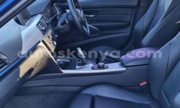 Nunua Ilio tumika BMW 3–Series Bluu Gari ndani ya Bute nchini Kaskazini Mashariki mwa Kenya Nunua Ilio tumika BMW 3–Series Bluu Gari ndani ya Bute nchini Kaskazini Mashariki mwa Kenya