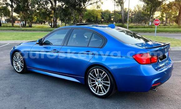Nunua Ilio tumika BMW 3–Series Bluu Gari ndani ya Bute nchini Kaskazini Mashariki mwa Kenya Nunua Ilio tumika BMW 3–Series Bluu Gari ndani ya Bute nchini Kaskazini Mashariki mwa Kenya