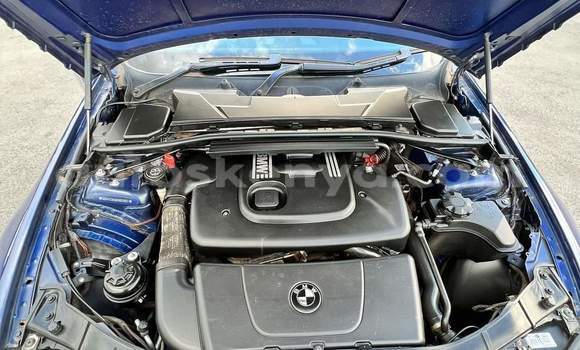 Nunua Ilio tumika BMW 3–Series Bluu Gari ndani ya Changamwe nchini Pwani Nunua Ilio tumika BMW 3–Series Bluu Gari ndani ya Changamwe nchini Pwani