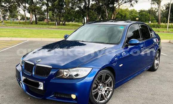 Nunua Ilio tumika BMW 3–Series Bluu Gari ndani ya Changamwe nchini Pwani Nunua Ilio tumika BMW 3–Series Bluu Gari ndani ya Changamwe nchini Pwani