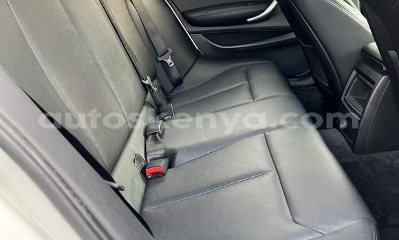 Nunua Ilio tumika BMW 1M Nyeupe Gari ndani ya Chuka nchini Mashariki ya Kenya Nunua Ilio tumika BMW 1M Nyeupe Gari ndani ya Chuka nchini Mashariki ya Kenya