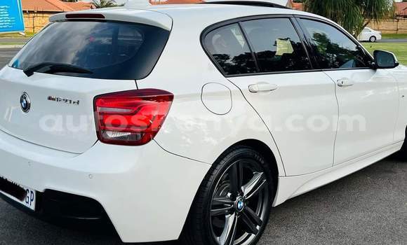Nunua Ilio tumika BMW 1M Nyeupe Gari ndani ya Chuka nchini Mashariki ya Kenya Nunua Ilio tumika BMW 1M Nyeupe Gari ndani ya Chuka nchini Mashariki ya Kenya