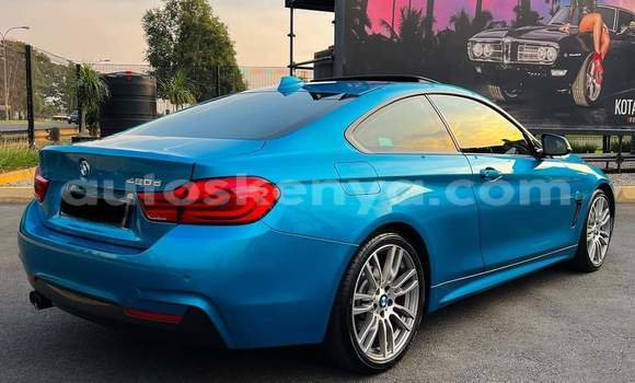Oofamaa BMW 4-Series Blue Makiinaa iti Changamwe keessatti Coast keessatti Oofamaa BMW 4-Series Blue Makiinaa iti Changamwe keessatti Coast keessatti