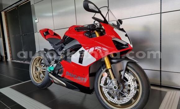 Nunua Mpya Ducati Panigale Nyekundu Bike ndani ya Kandara nchini Nairobi Nunua Mpya Ducati Panigale Nyekundu Bike ndani ya Kandara nchini Nairobi
