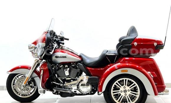 Nunua Ilio tumika Harley Davidson Sport Glide Nyekundu Bike ndani ya Kandara nchini Nairobi Nunua Ilio tumika Harley Davidson Sport Glide Nyekundu Bike ndani ya Kandara nchini Nairobi