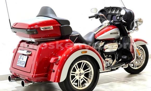 Nunua Ilio tumika Harley Davidson Sport Glide Nyekundu Bike ndani ya Kandara nchini Nairobi Nunua Ilio tumika Harley Davidson Sport Glide Nyekundu Bike ndani ya Kandara nchini Nairobi