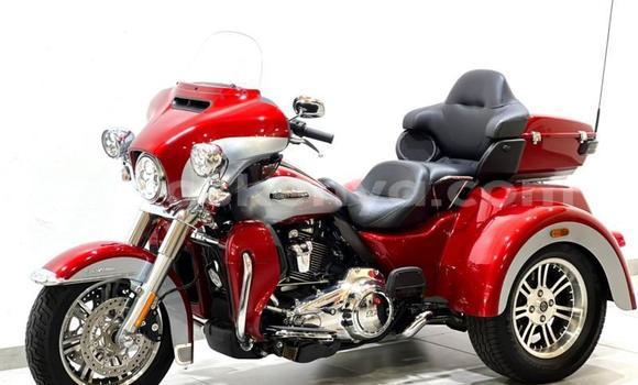 Nunua Ilio tumika Harley Davidson Sport Glide Nyekundu Bike ndani ya Kandara nchini Nairobi Nunua Ilio tumika Harley Davidson Sport Glide Nyekundu Bike ndani ya Kandara nchini Nairobi