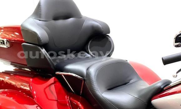 Nunua Ilio tumika Harley Davidson Sport Glide Nyekundu Bike ndani ya Kandara nchini Nairobi Nunua Ilio tumika Harley Davidson Sport Glide Nyekundu Bike ndani ya Kandara nchini Nairobi