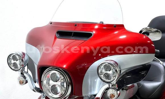 Nunua Ilio tumika Harley Davidson Sport Glide Nyekundu Bike ndani ya Kandara nchini Nairobi Nunua Ilio tumika Harley Davidson Sport Glide Nyekundu Bike ndani ya Kandara nchini Nairobi