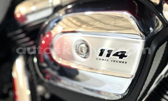 Nunua Ilio tumika Harley Davidson Sport Glide Nyekundu Bike ndani ya Kandara nchini Nairobi Nunua Ilio tumika Harley Davidson Sport Glide Nyekundu Bike ndani ya Kandara nchini Nairobi