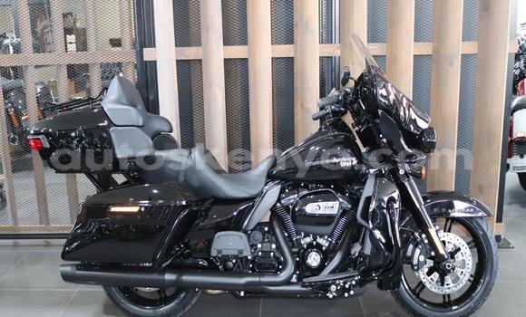 Nunua Ilio tumika Harley Davidson Tour Glide Nyeusi Bike ndani ya Nairobi nchini Nairobi