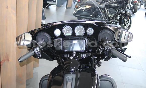 Nunua Ilio tumika Harley Davidson Tour Glide Nyeusi Bike ndani ya Nairobi nchini Nairobi Nunua Ilio tumika Harley Davidson Tour Glide Nyeusi Bike ndani ya Nairobi nchini Nairobi