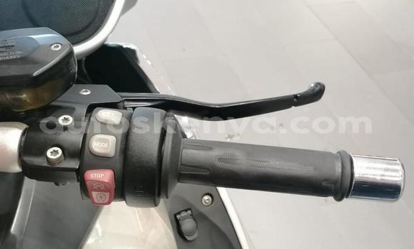 Nunua Ilio tumika BMW K 1600 Fedha Bike ndani ya Nairobi nchini Nairobi Nunua Ilio tumika BMW K 1600 Fedha Bike ndani ya Nairobi nchini Nairobi