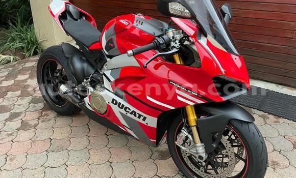 Nunua Ilio tumika Ducati Panigale Nyekundu Bike ndani ya Nairobi nchini Nairobi