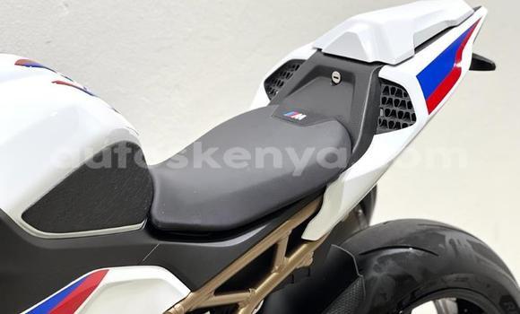 Nunua Ilio tumika BMW S 1000 Nyingine Bike ndani ya Mombasa nchini Kenya ya Pwani Nunua Ilio tumika BMW S 1000 Nyingine Bike ndani ya Mombasa nchini Kenya ya Pwani