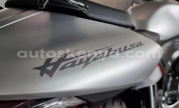 Nunua Ilio tumika Suzuki HAYABUSA Fedha Bike ndani ya Nairobi nchini Nairobi Nunua Ilio tumika Suzuki HAYABUSA Fedha Bike ndani ya Nairobi nchini Nairobi