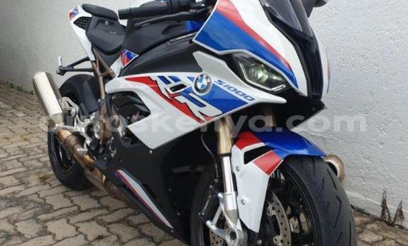 Nunua Ilio tumika BMW S 1000 Nyingine Bike ndani ya Bungoma nchini West Kenya Nunua Ilio tumika BMW S 1000 Nyingine Bike ndani ya Bungoma nchini West Kenya