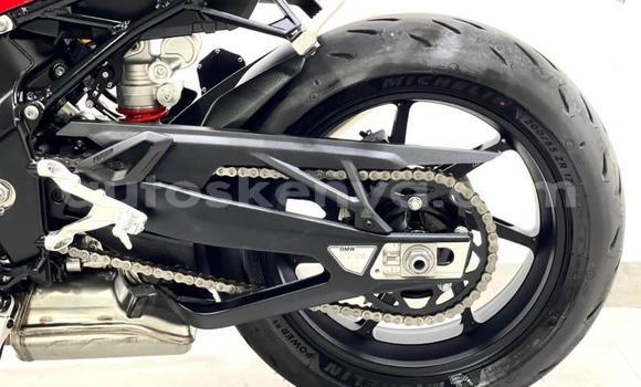 Nunua Ilio tumika BMW S 1000 Nyekundu Bike ndani ya Mombasa nchini Kenya ya Pwani Nunua Ilio tumika BMW S 1000 Nyekundu Bike ndani ya Mombasa nchini Kenya ya Pwani