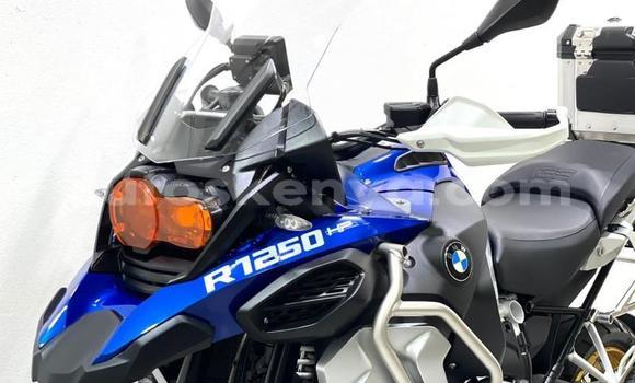 Oofamaa BMW R1200GS Adventure Other Doqdoqqee iti Changamwe keessatti Coast keessatti Oofamaa BMW R1200GS Adventure Other Doqdoqqee iti Changamwe keessatti Coast keessatti