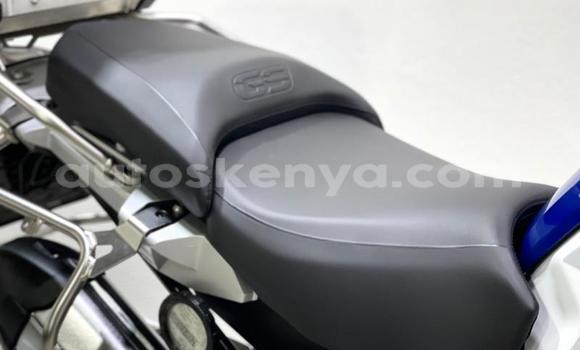 Oofamaa BMW R1200GS Adventure Other Doqdoqqee iti Changamwe keessatti Coast keessatti Oofamaa BMW R1200GS Adventure Other Doqdoqqee iti Changamwe keessatti Coast keessatti