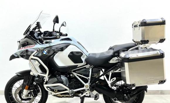 Nunua Ilio tumika BMW R1200GS Adventure Nyeusi Bike ndani ya Nairobi nchini Nairobi Nunua Ilio tumika BMW R1200GS Adventure Nyeusi Bike ndani ya Nairobi nchini Nairobi