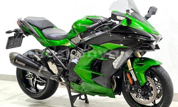 Oofamaa Kawasaki H Green Doqdoqqee iti Nairobi keessatti Nairobi keessatti