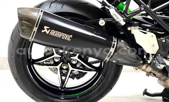 Nunua Ilio tumika Kawasaki H Kijani Bike ndani ya Nairobi nchini Nairobi Nunua Ilio tumika Kawasaki H Kijani Bike ndani ya Nairobi nchini Nairobi