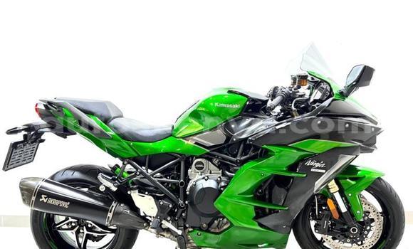 Nunua Ilio tumika Kawasaki H Kijani Bike ndani ya Nairobi nchini Nairobi Nunua Ilio tumika Kawasaki H Kijani Bike ndani ya Nairobi nchini Nairobi